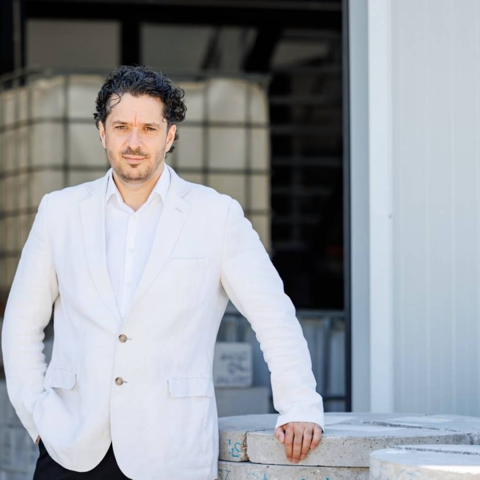 Building the Future of Concrete, Fiber by Fiber — Interview with Dr. Károly Juhász, Founder of JKP STATIC